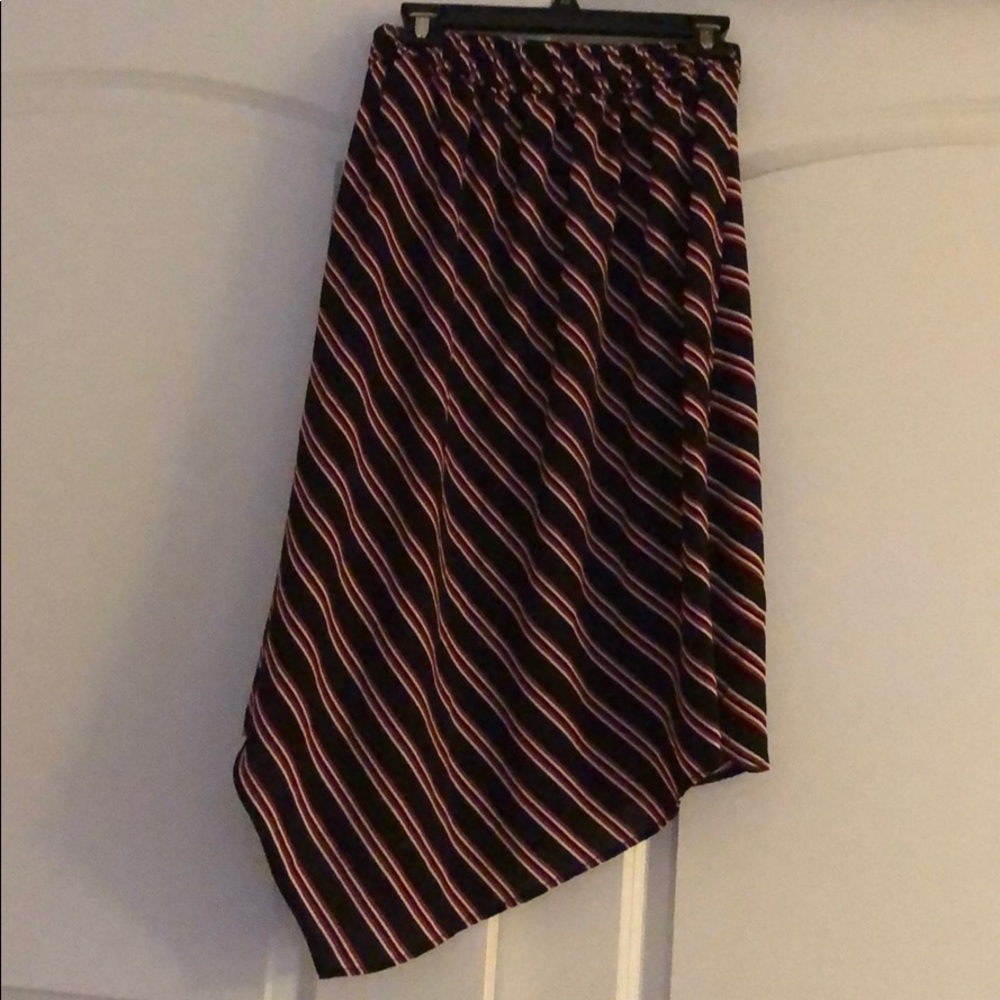 SOLD‼️H&M Fashionable Skirt Divided|New|Size S - Picture 4 of 8